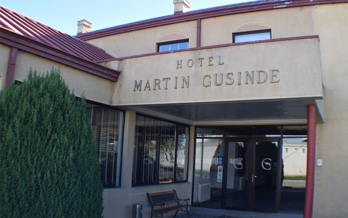 Puerto Natales Hotel Martin Gusinde Front