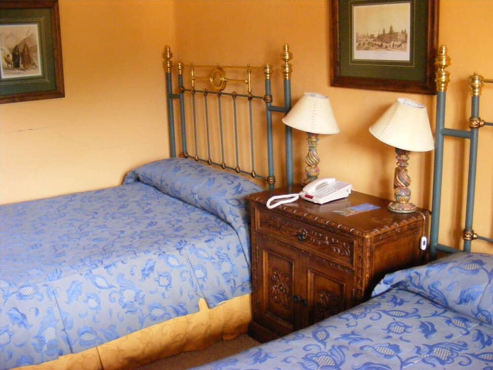 Hotel Santa Cruz Twin Bed Room Experience Chile